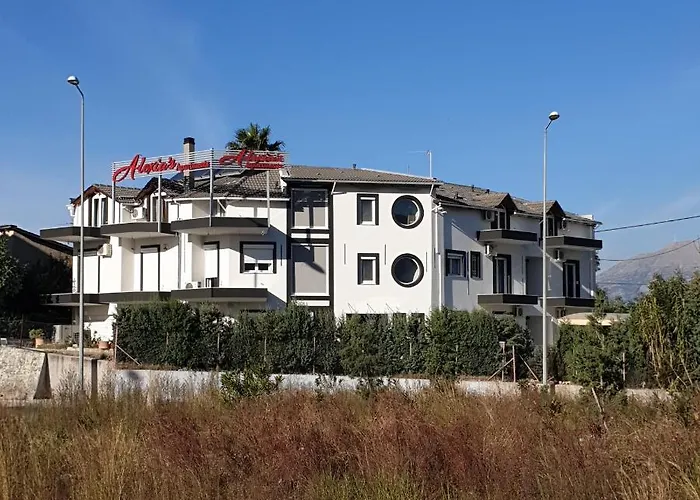 Apartmanhotel Alexia's 3*